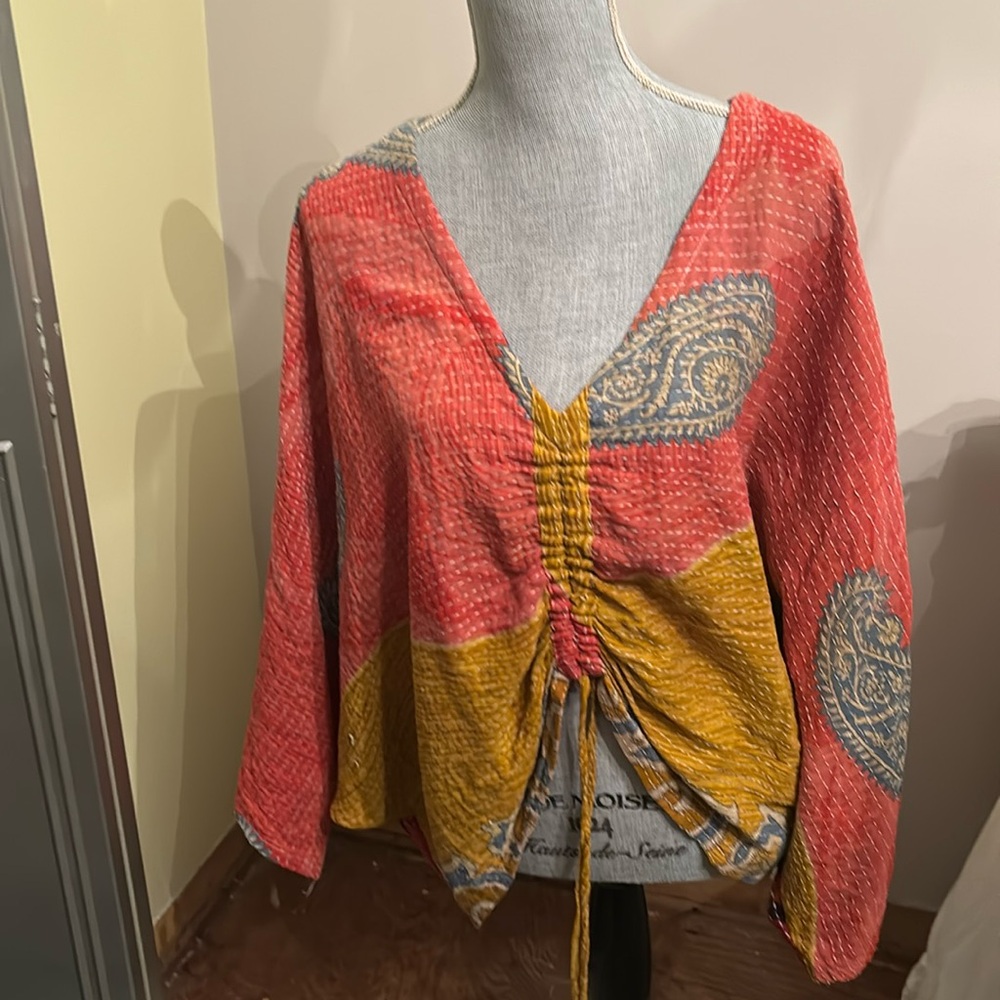 KB One of a kind print!!✨vintage Kantha ~versatile cinched front top~ free size✨